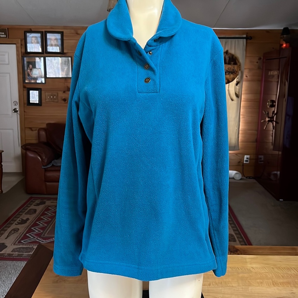 Butter fleece blue top